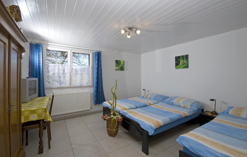 Hotel-Gite Rural A 3 Km De Delemont Courcelon Exterior foto